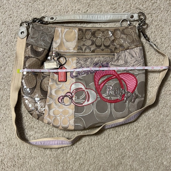 Coach Cross body /shoulder bag. - Picture 16 of 17